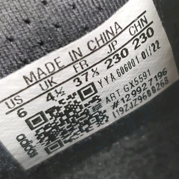 Adidas Ultraboost 22 Running Sneaker Shoes Wmns Sz 6 Black White Lace-Up GX5591 - Picture 4 of 16